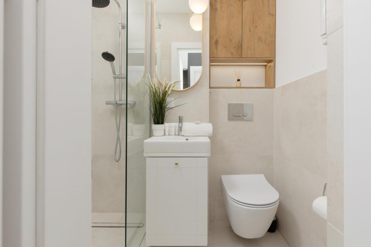 Pulawska Elegant Mokotow By Renters Apartment *