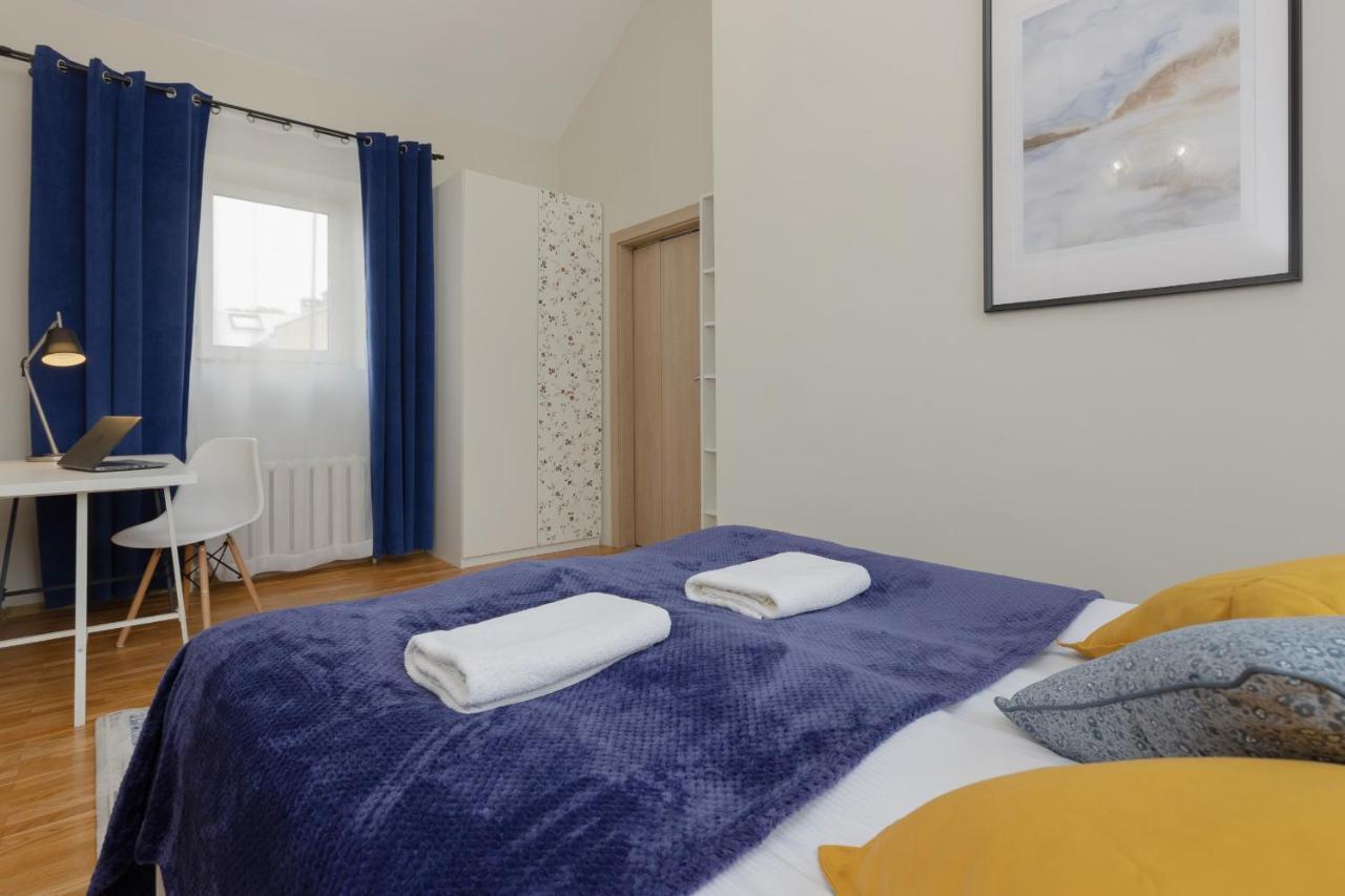 Spacious For 8 Guests Near Metro Natolin By Renters Varsóvia