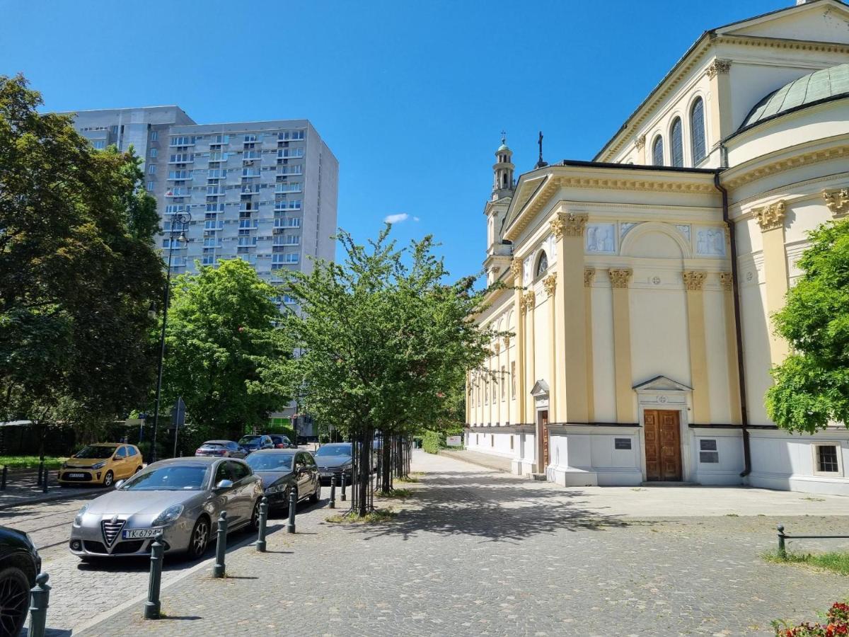 Centrum - Center Of *
