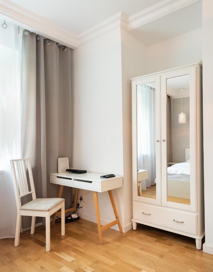 Apartamento Ogrodowa White