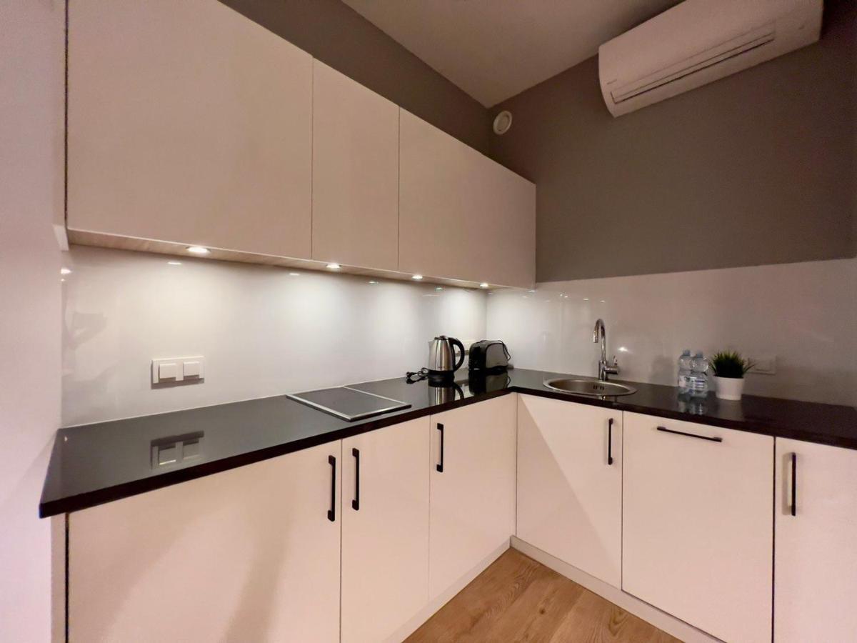 K22 Slawinska 503 Sun-city * Warsaw