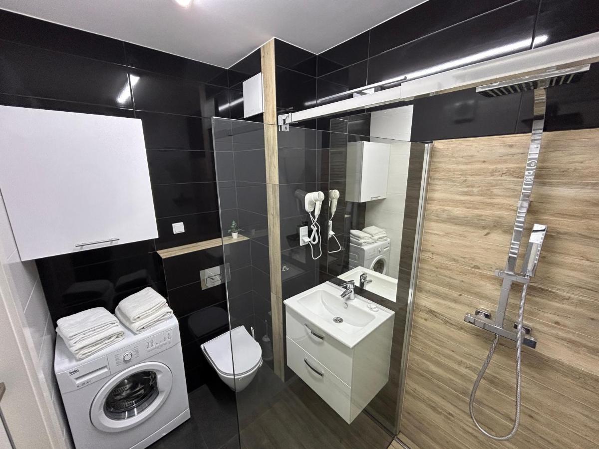 88 Modern Apartment