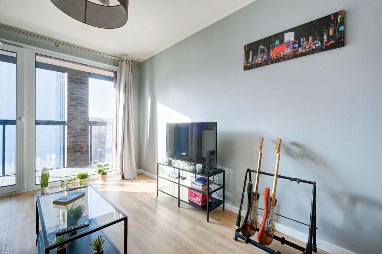Szwedzka 4 Studio + Balcony Apartment *