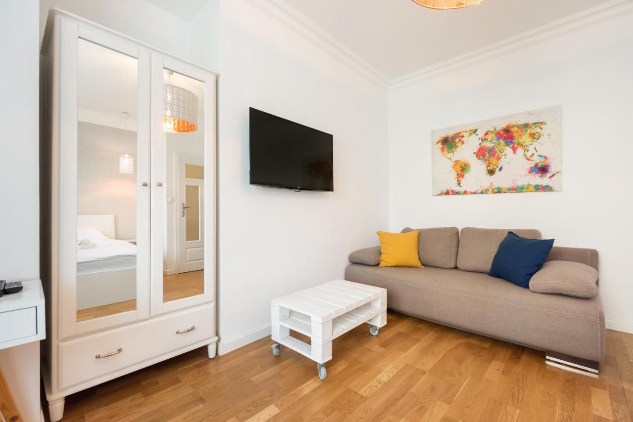 Ogrodowa White Apartamento