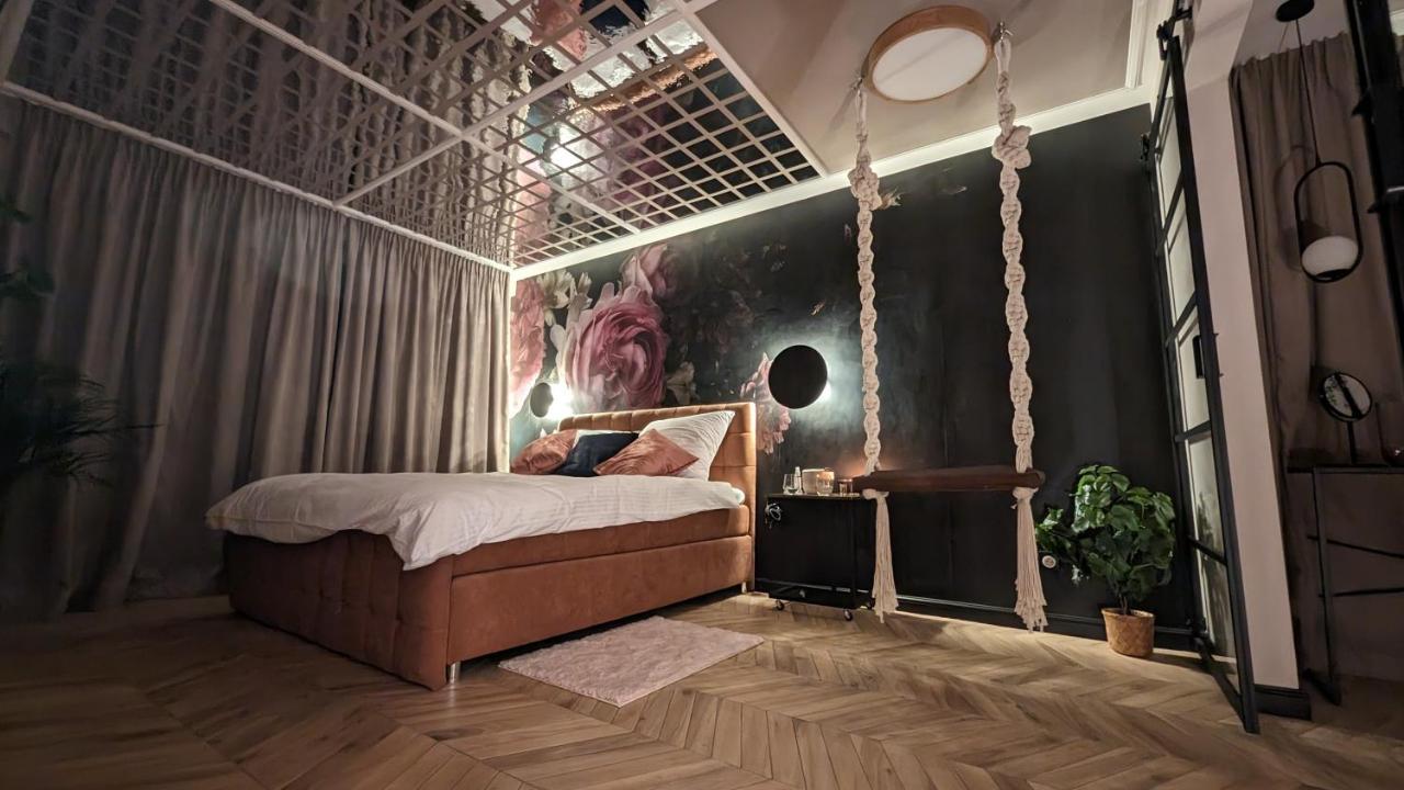 Secret Garden Apartment Warsaw