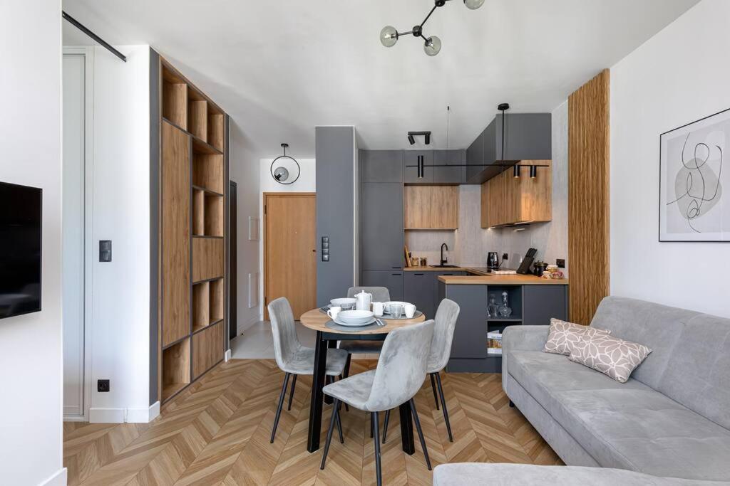 Port Praski Stylish Near Old Town Apartment