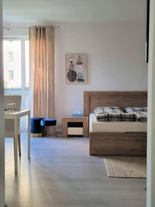 Apartment King-size Bed With Garden Warsaw