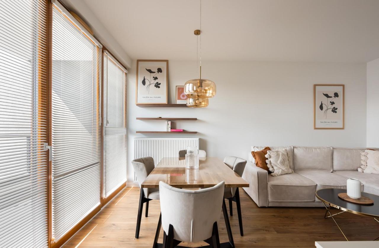Wola Kasprzaka Luxury Apartment Warsaw