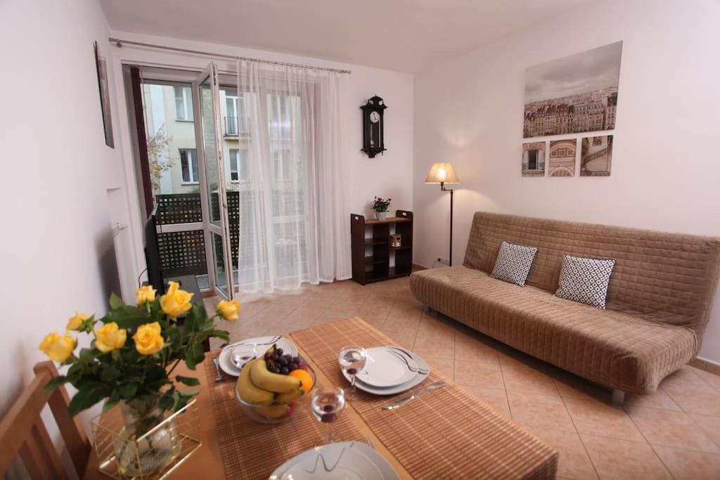 Poznanska 24, Comfort-plus Apartment, Centrum * Warszawa
