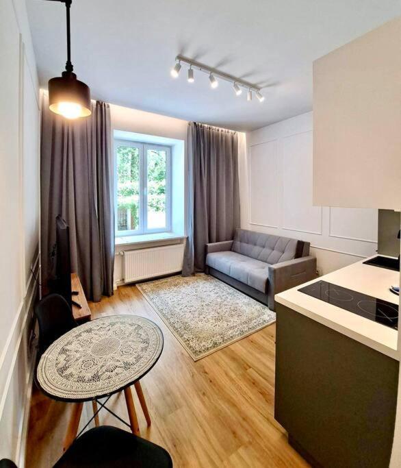 Apartment Old Ochota Prime Warsaw