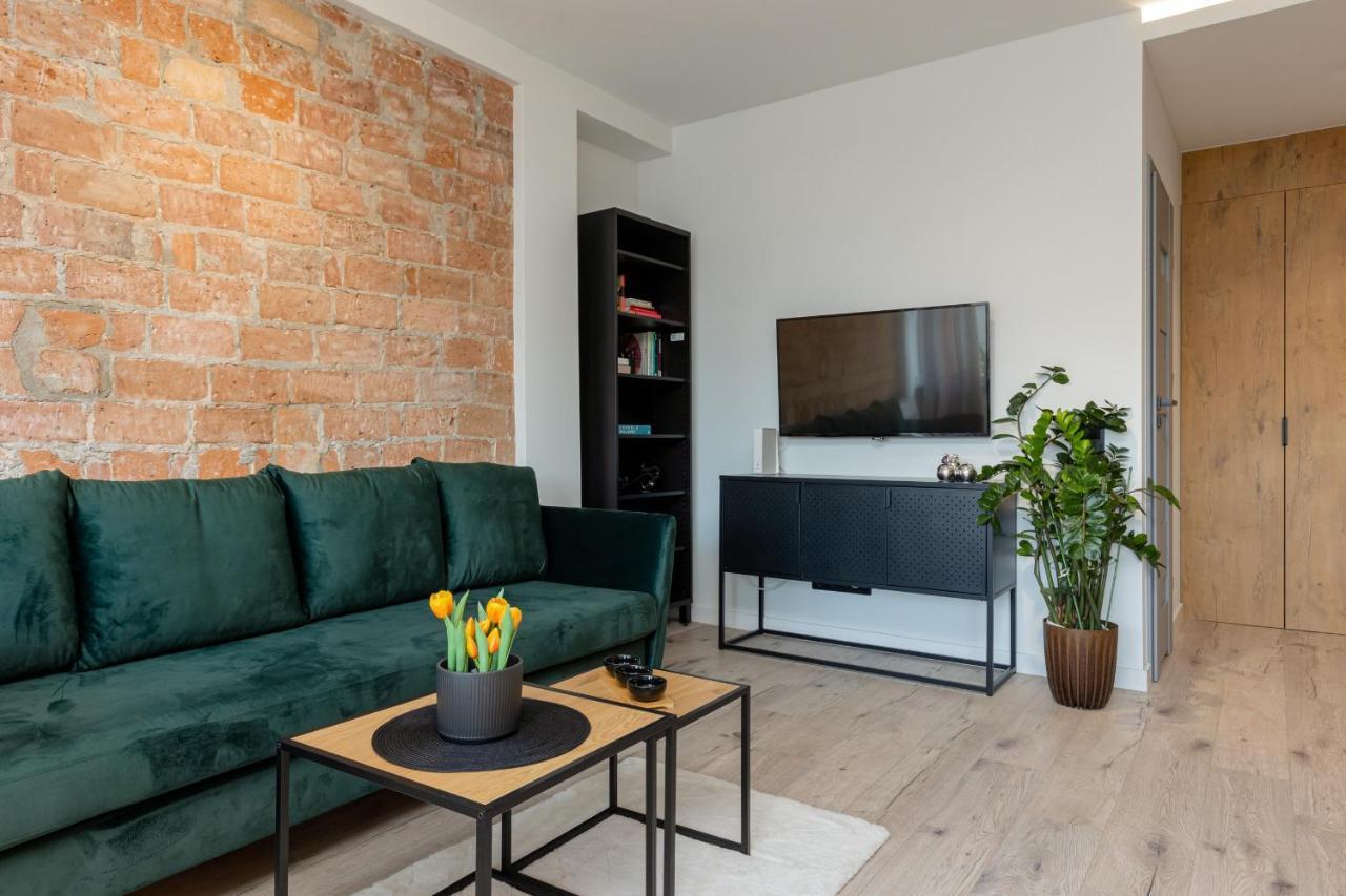 Apartment Grojecka Studio For 3 Guests With Balcony By Renters Warschau