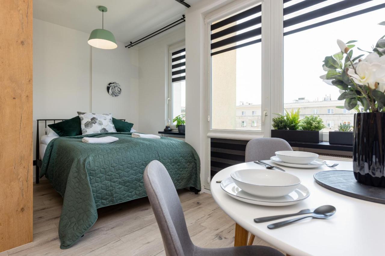 Grojecka Studio For 3 Guests With Balcony By Renters