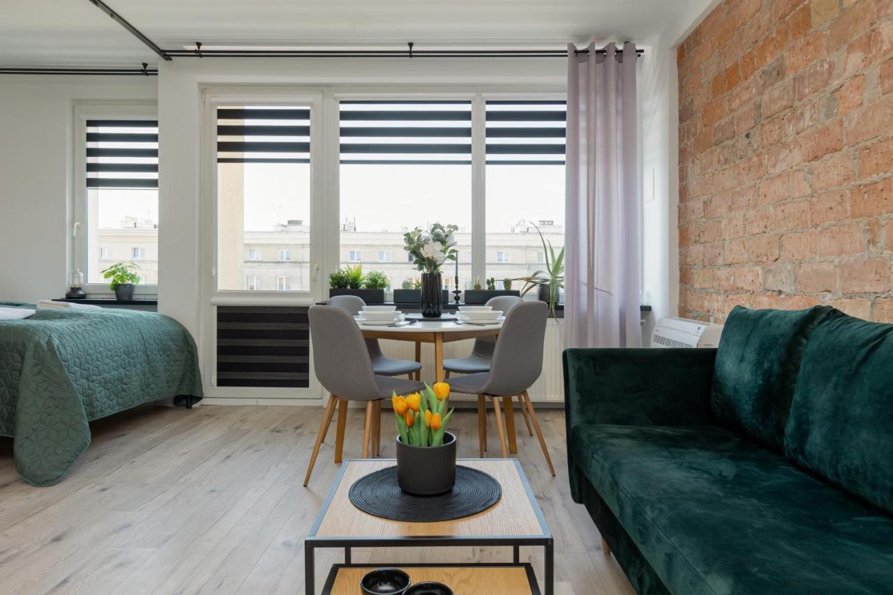 Apartment Grojecka Studio For 3 Guests With Balcony By Renters Warschau