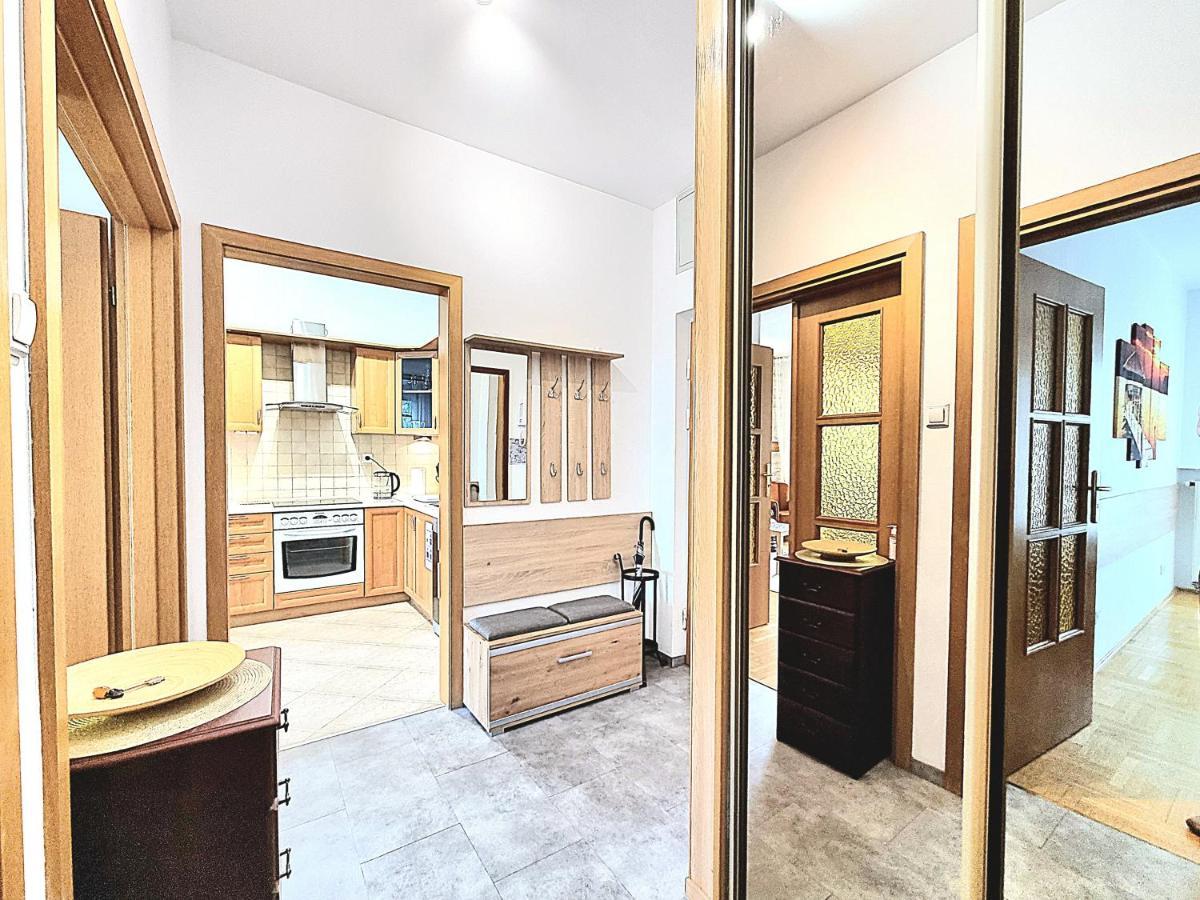 Saska Kepa Apartament