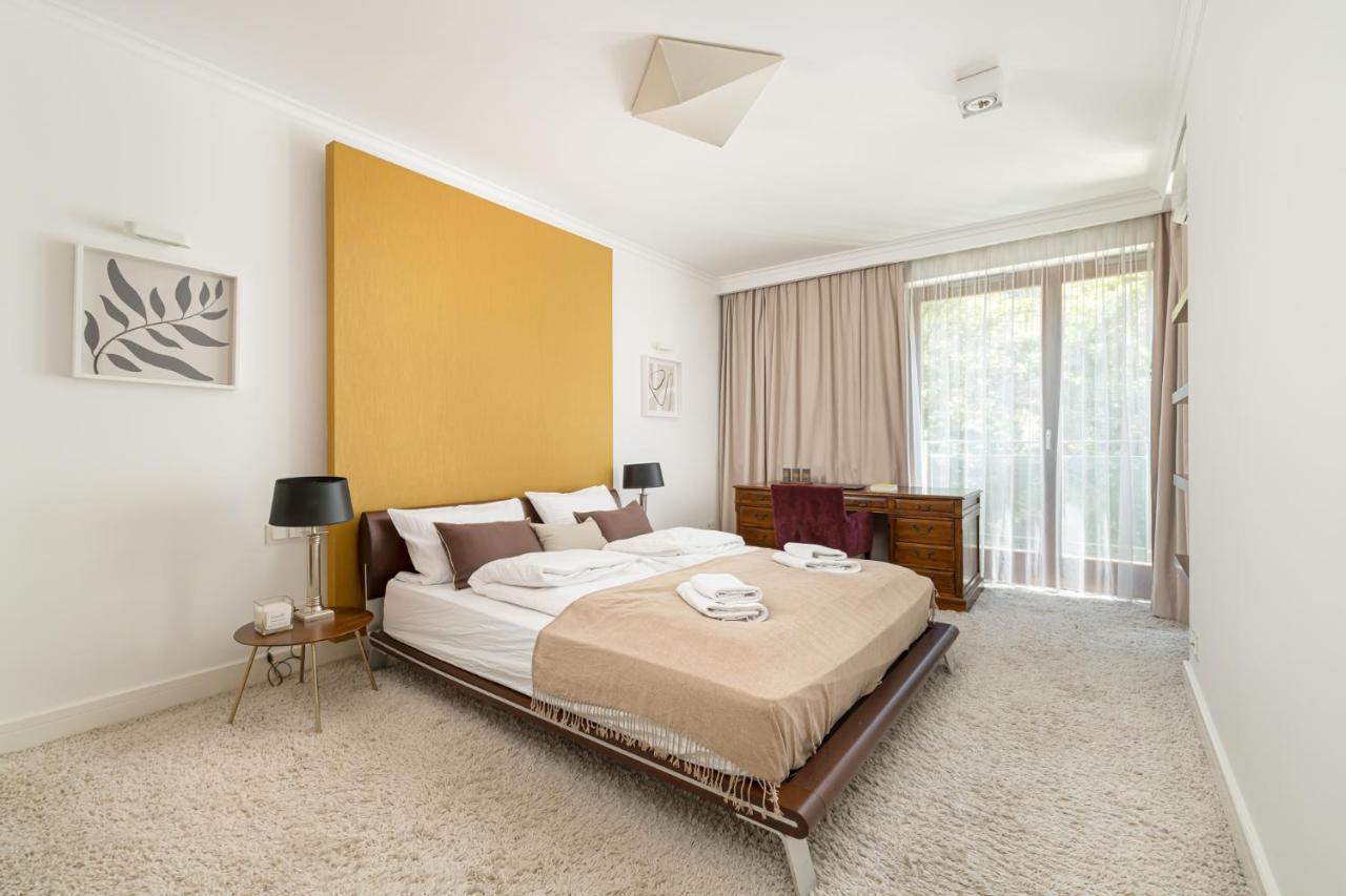 Apartament Ecru 3-bedroom Luxurious Wwa21 Warszawa