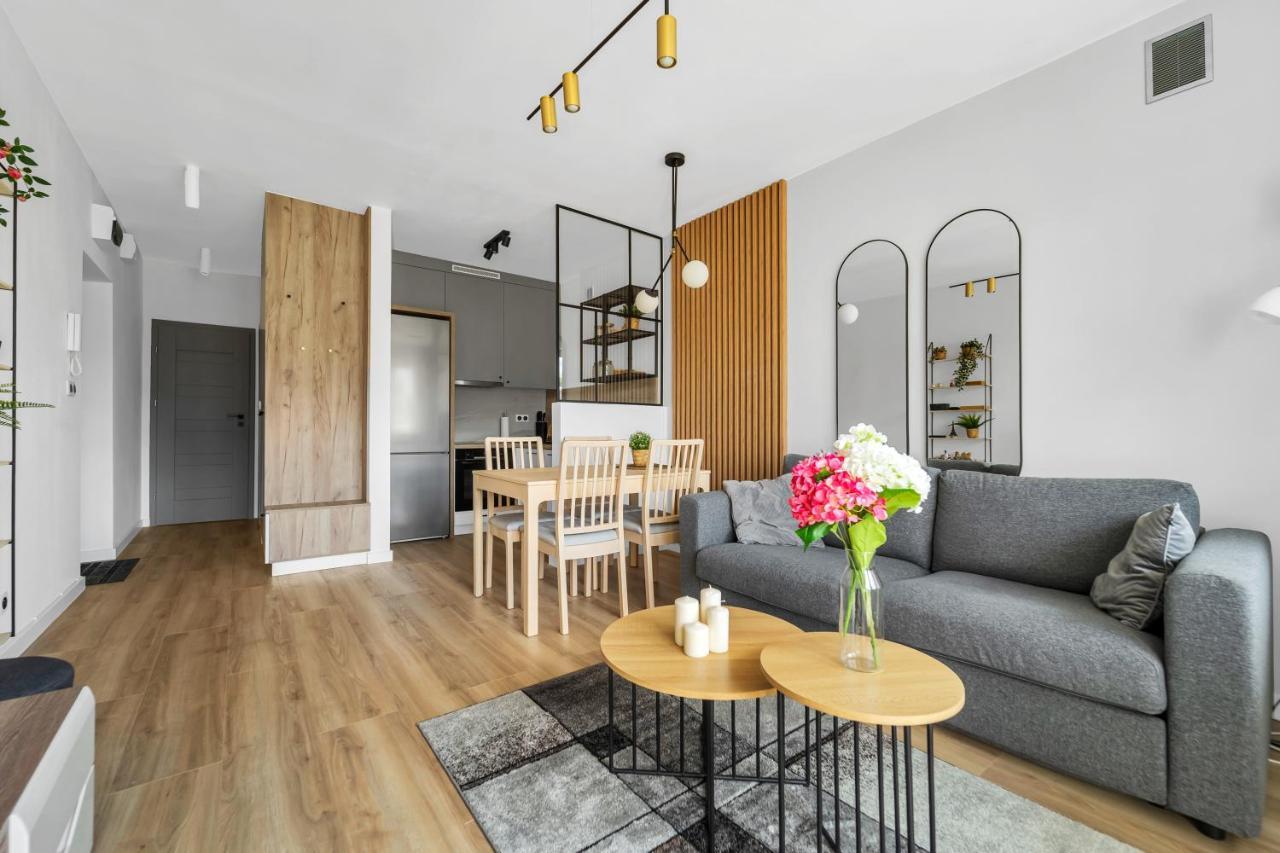 Powisle Business - Balcony, Workspace - By Rentujemy Apartamento