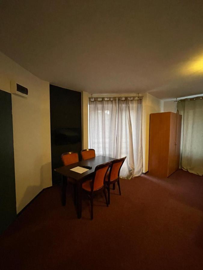Homestay Kaskada Lomianska 33 Warsaw