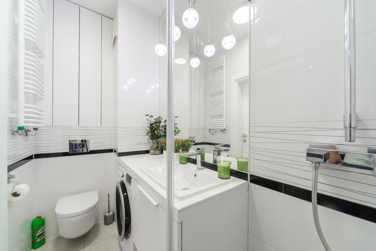 Hotel apartamentowy Lumina Luxury In Mennica Warszawa