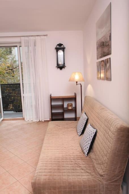 Poznanska 24, Comfort-plus Apartment, Centrum Apartament Warszawa