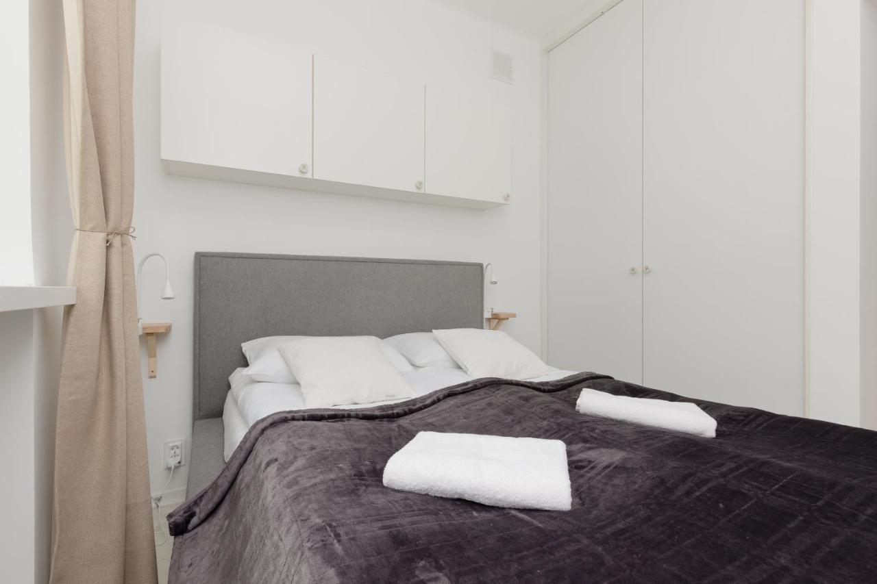 Apartment City Centre Sniadeckich Near Metro Station By Renters *