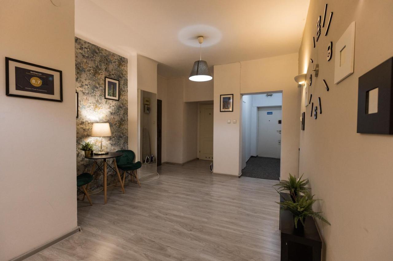Hidden Peak - Guestrooms * Warsaw