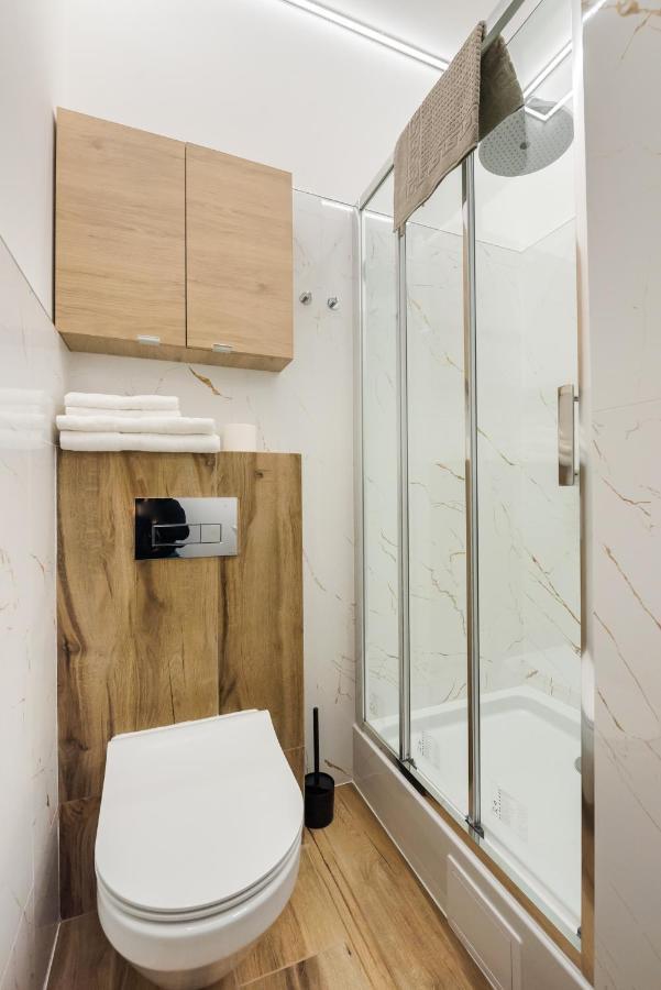 Arkadia Mezzanine Apartment Warsaw