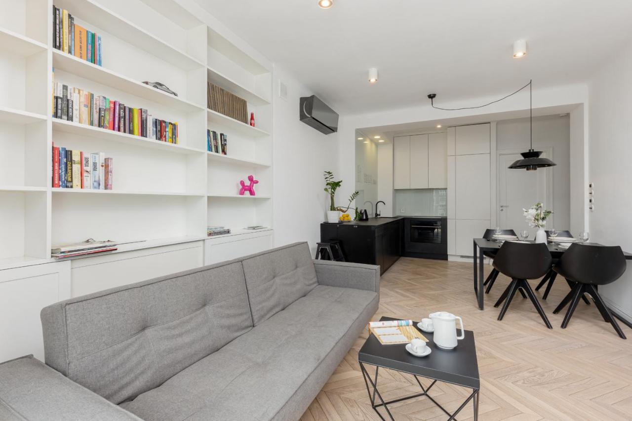 Apartment Trendy Marszalkowska With View Near Ogrod Saski By Renters *