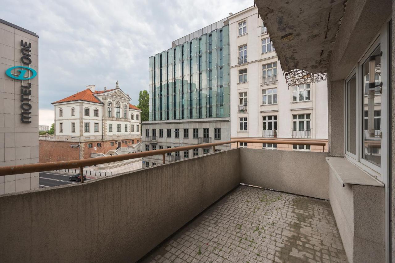 Tamka Powisle White Studio Apartment *