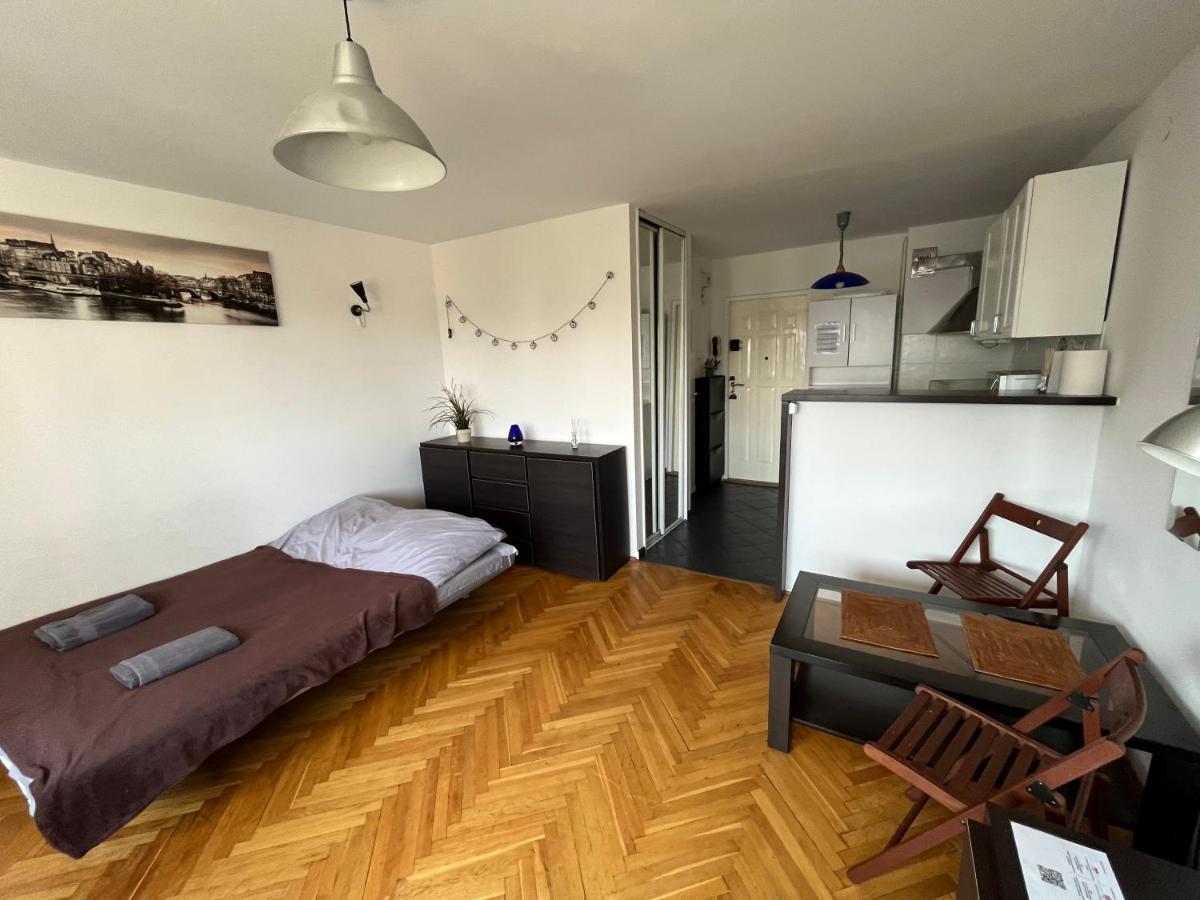 Apartment Uroczy Apartament Blisko Centrum Warsaw