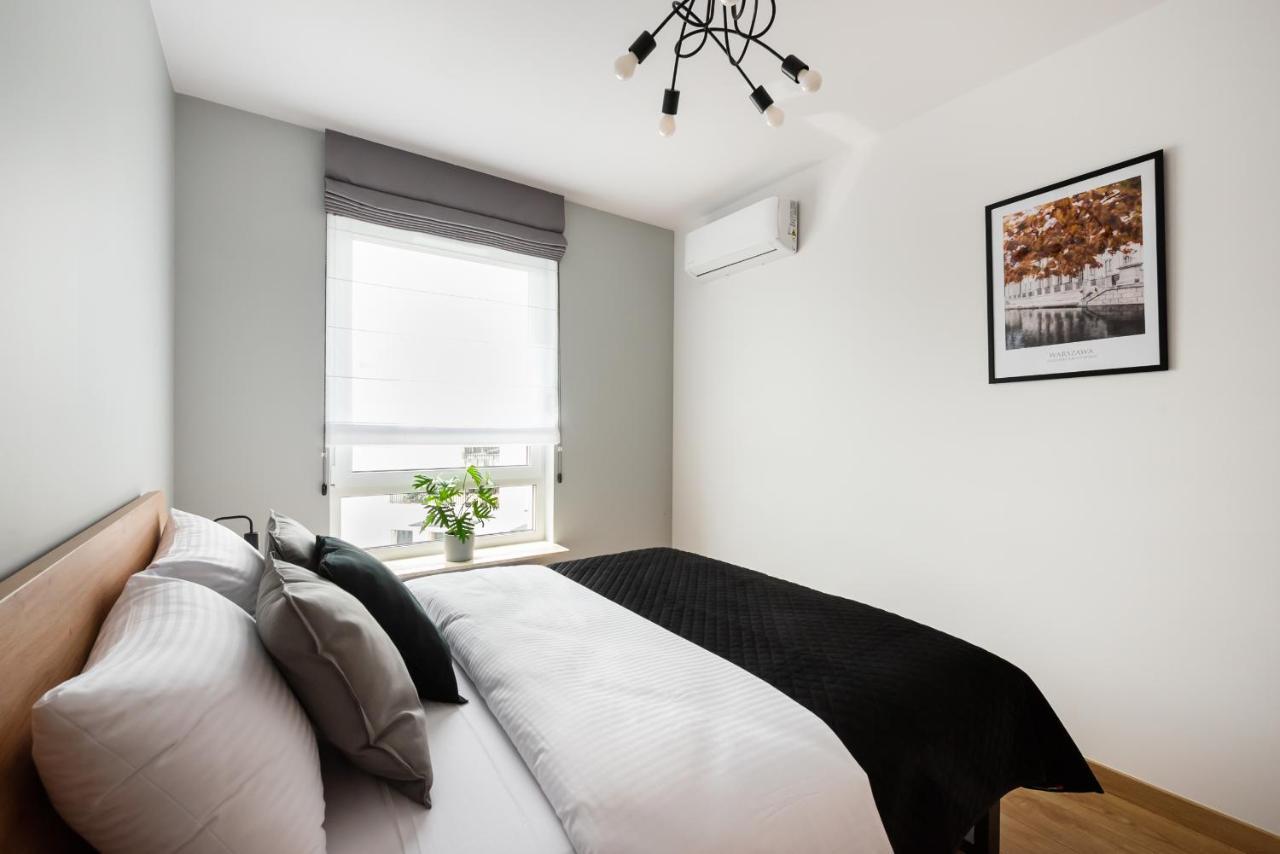 Apartment Wola Skwer Happy