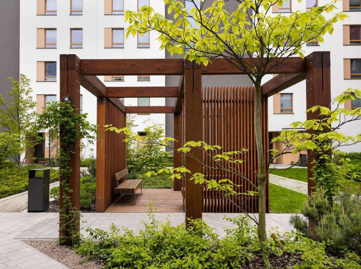 Wola Skwer Happy Apartment
