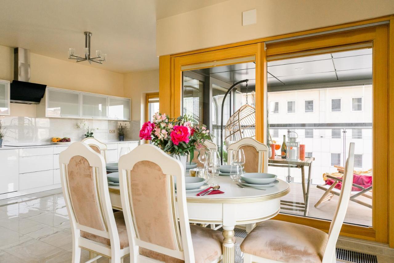 Apartment Luxury In Warschau