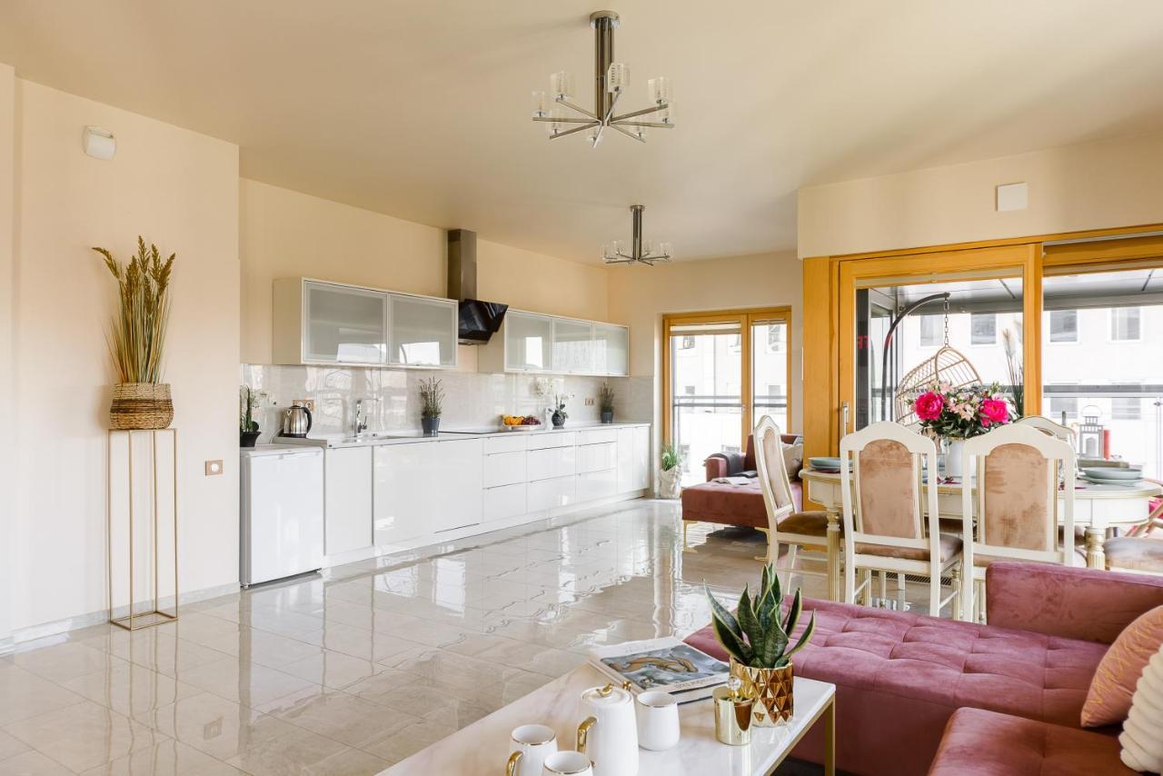 Apartament Luxury In Warszawa