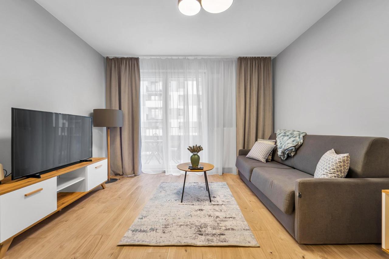 Ursus Comfy With Free Parking Warsaw