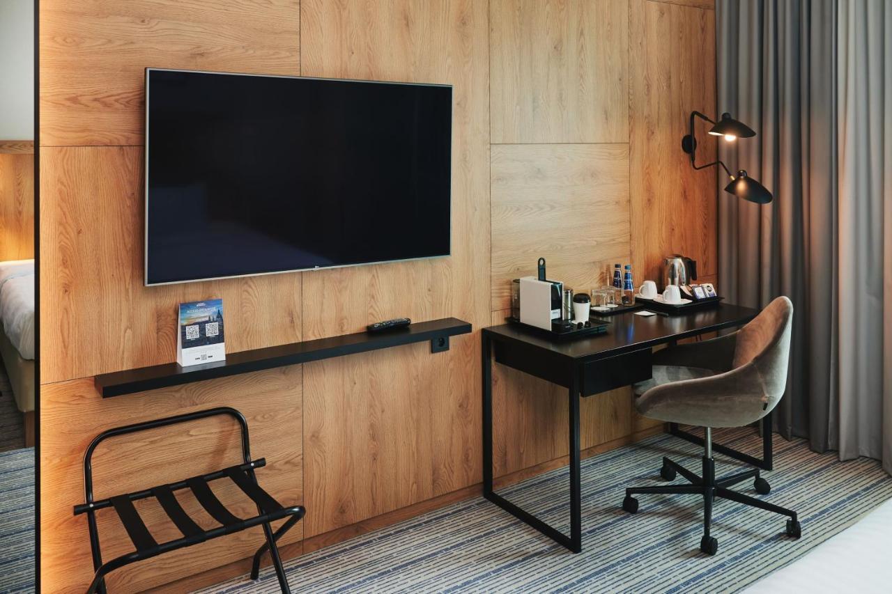 Courtyard By Marriott Airport Hotel 4*