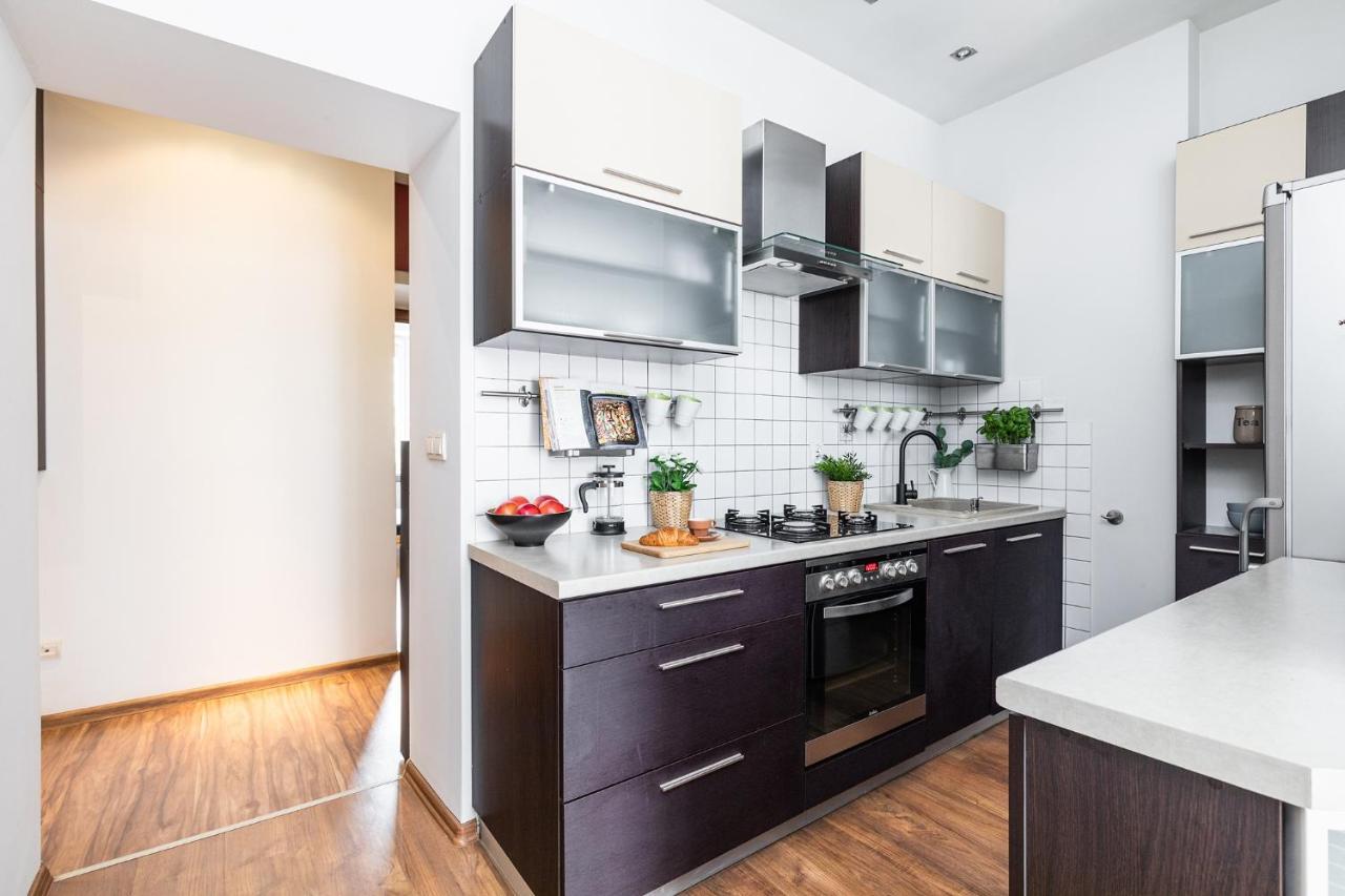 Superapart Tarchominska Apt 24