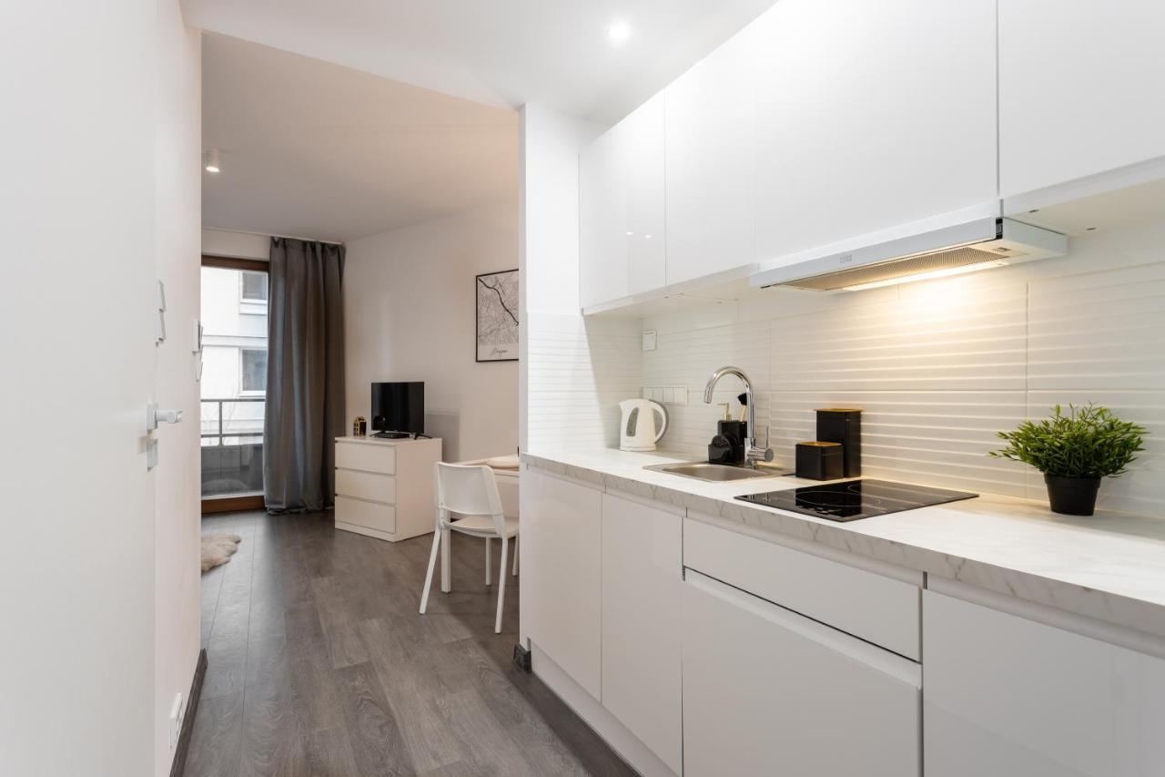 Golden Warsaw: Premium Building In Top Location Varsóvia