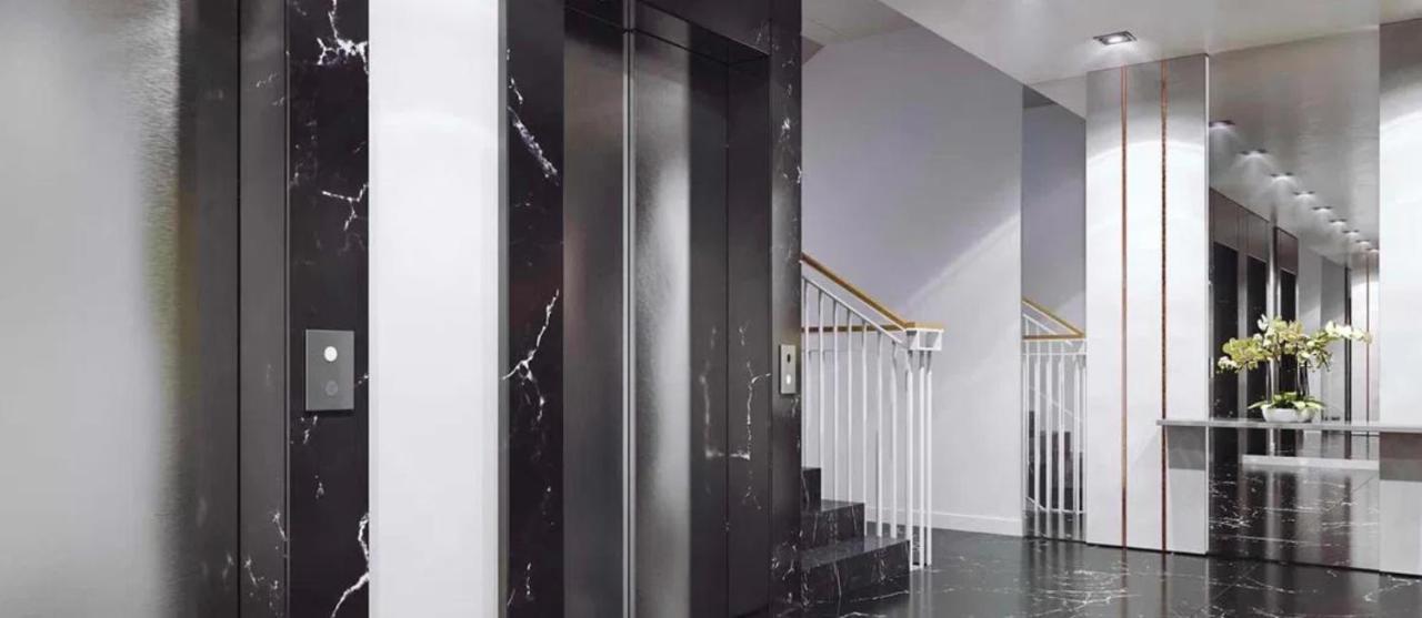 Golden Warsaw: Premium Building In Top Location *