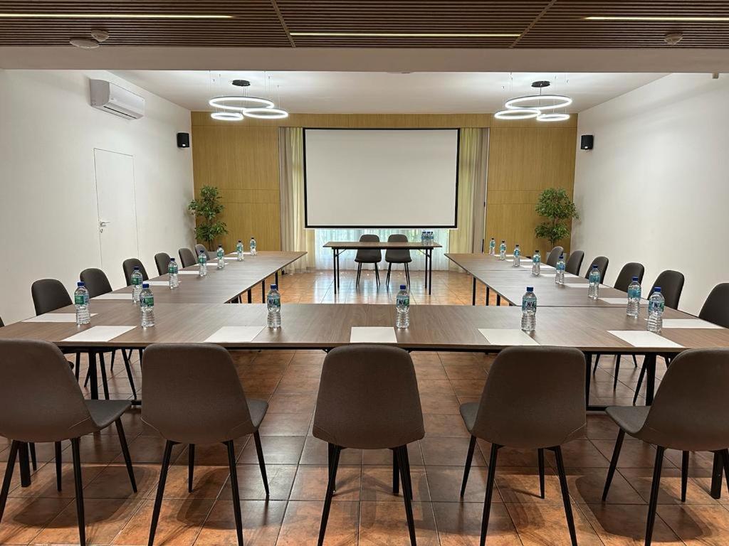 Centrum Konferencyjno-Apartamentowe Mrówka Campo de férias