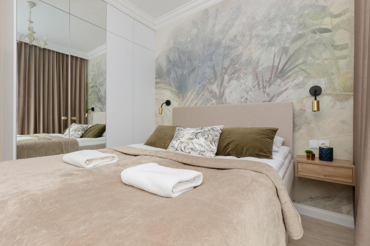 Pozytywny Mokotow With Balcony By Renters *