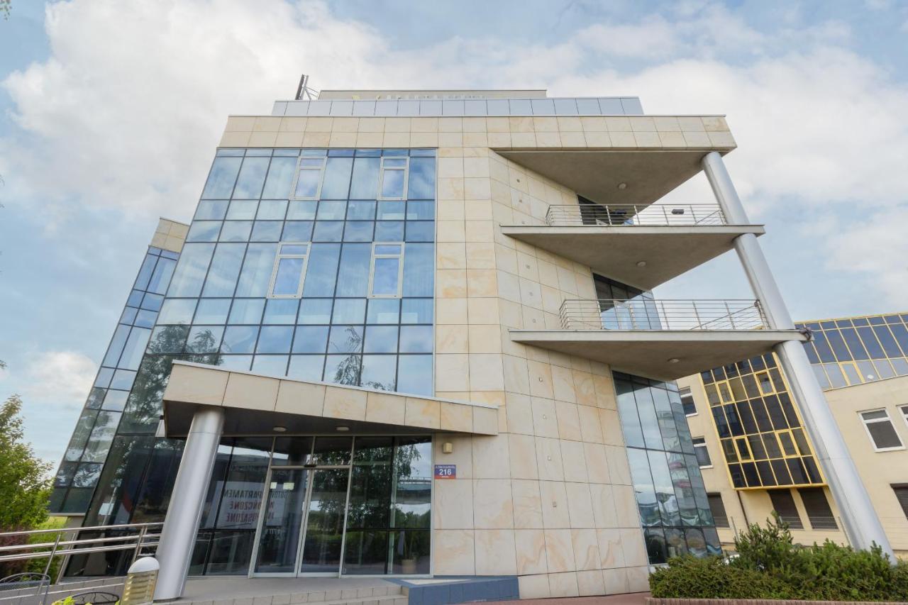 Aleje Jerozolimskie With Parking And Ac By Renters * Warszawa