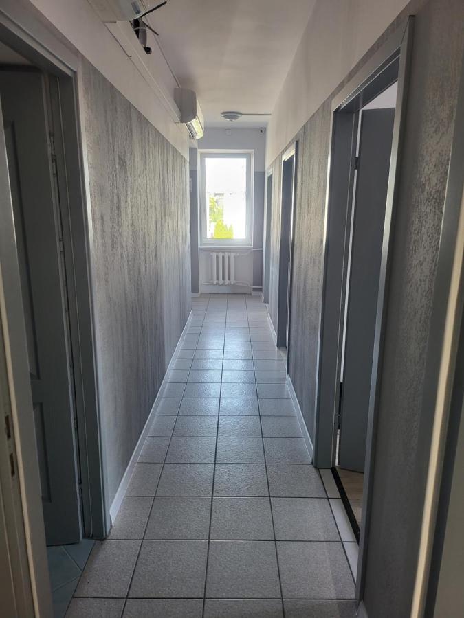 Hostel Rooms4rest Wiertnicza - Private For Tourists - Atr Consulting Sp, Z O,o, *