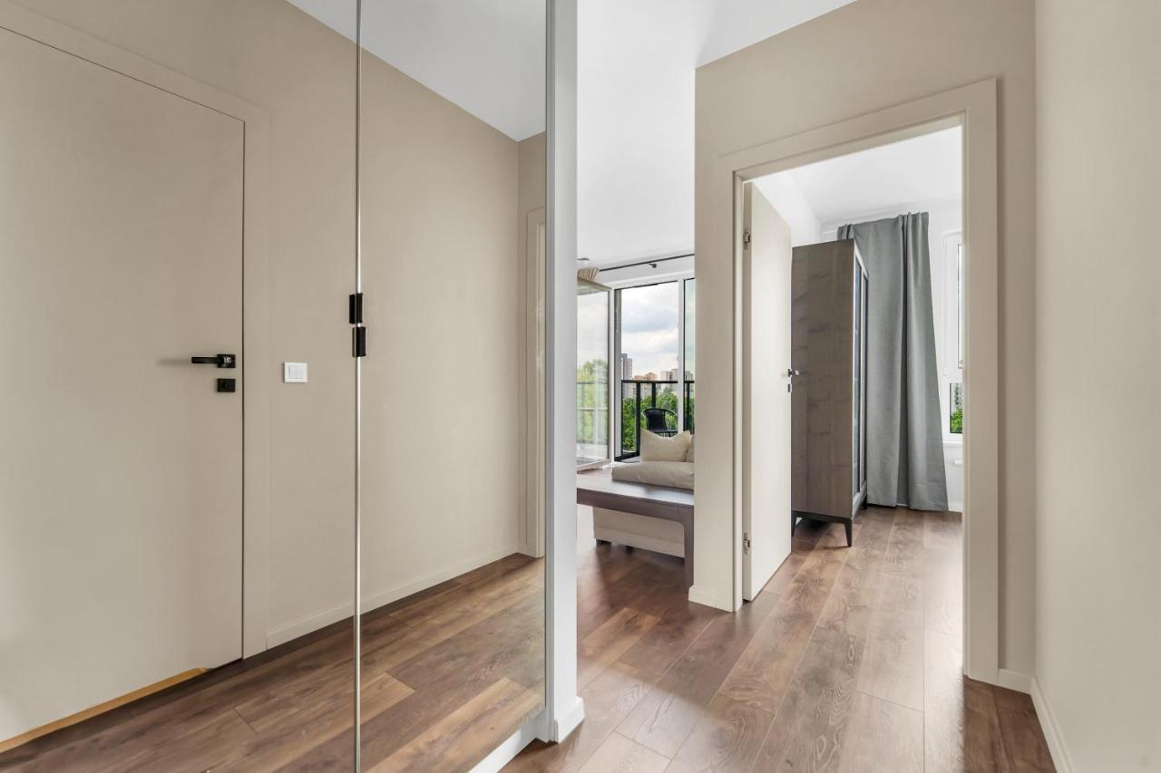 Galeria Polnocna - 45m2, Parking, Balcony - By Rentujemy Warsaw