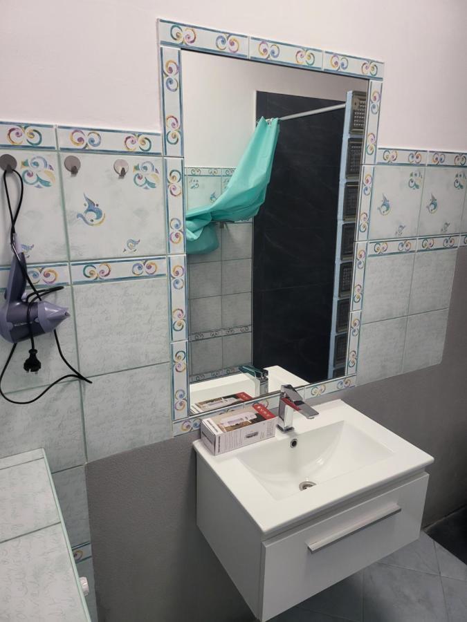 Hostel Rooms4rest Wiertnicza - Private For Tourists - Atr Consulting Sp, Z O,o, Warsaw