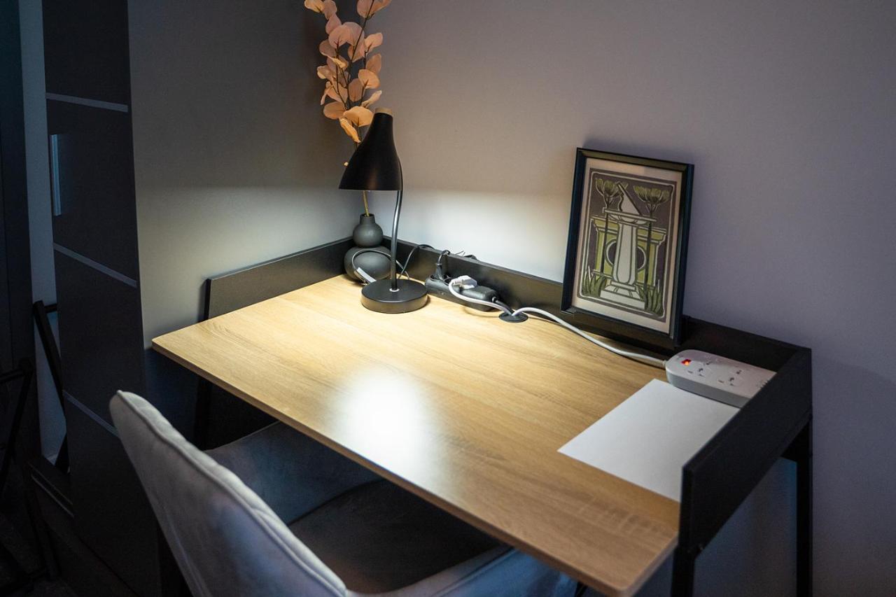 Grzybowska 9 Apartament *