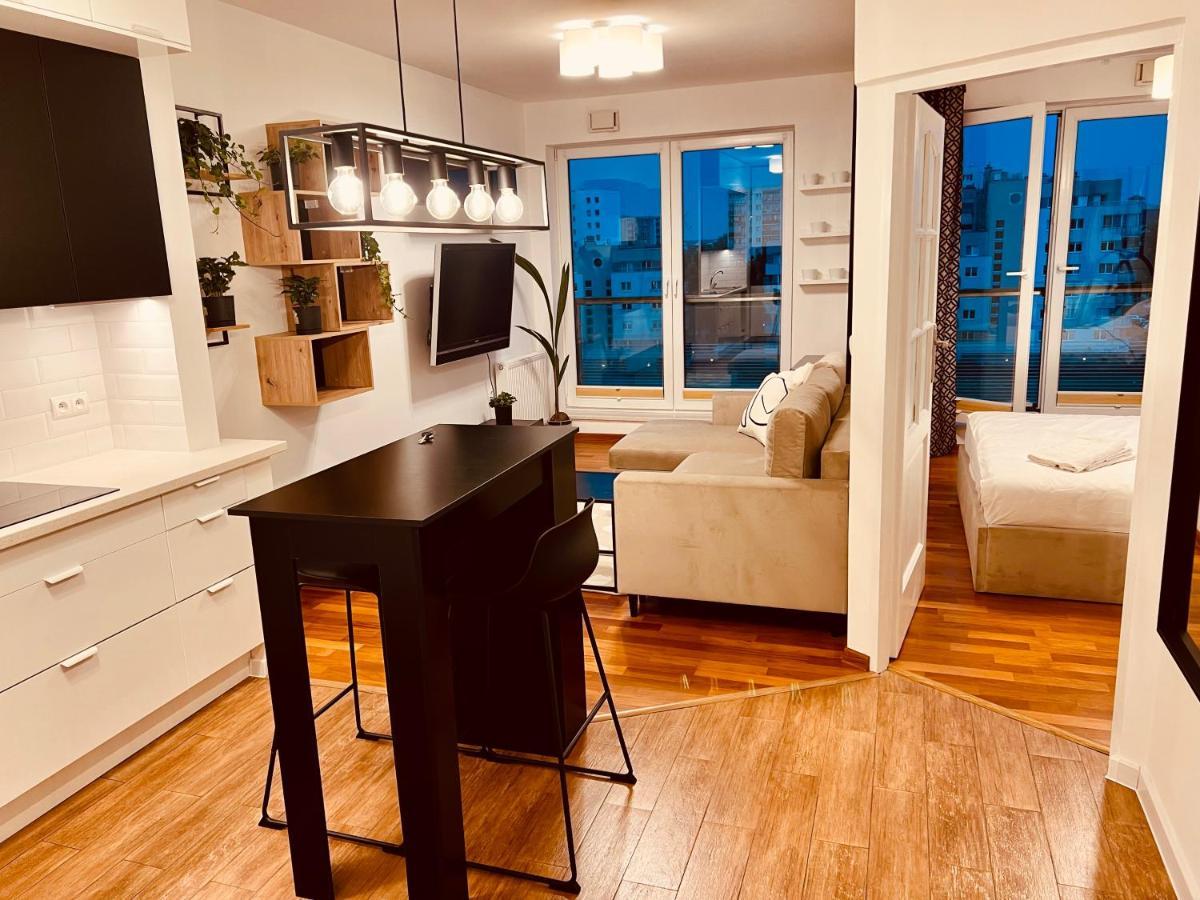 Jardin Ursynow Apartamento *