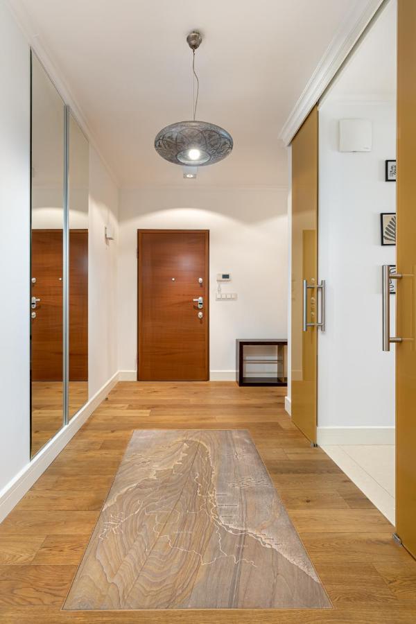 Ecru 3-bedroom Luxurious Wwa21