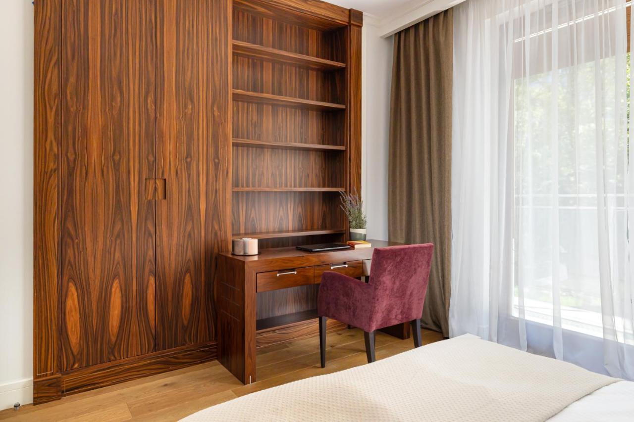 Ecru 3-bedroom Luxurious Wwa21 Apartament Warszawa