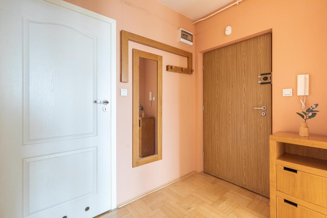Superapart Dzieci Warszawy 27a * Warsaw