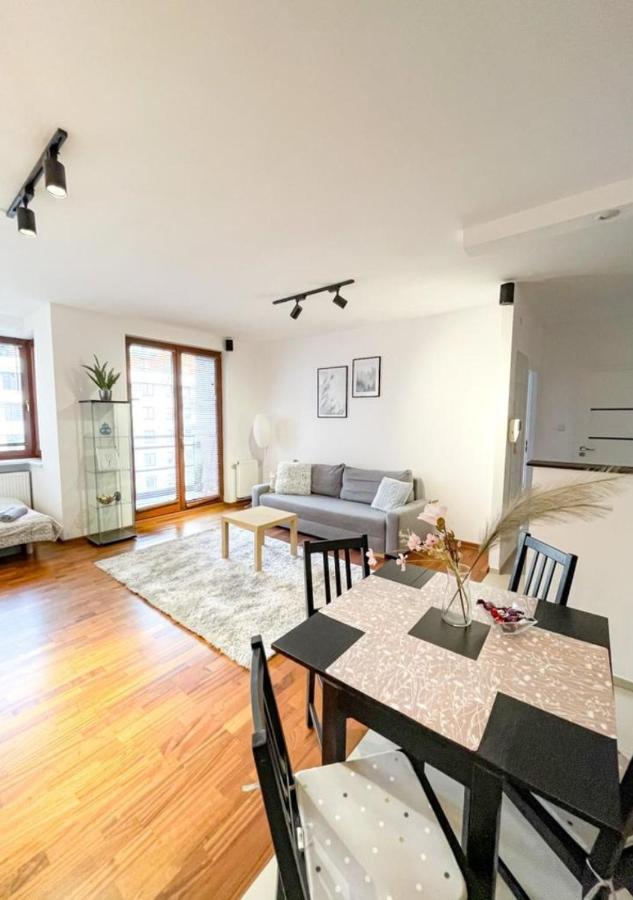 Super Bobrowiecka 3 Apartament Warszawa